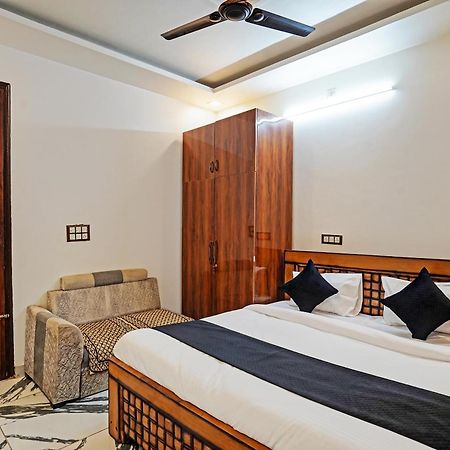 Hotel Play- Platinum Sector144 Couple Friendly Noida Exteriér fotografie