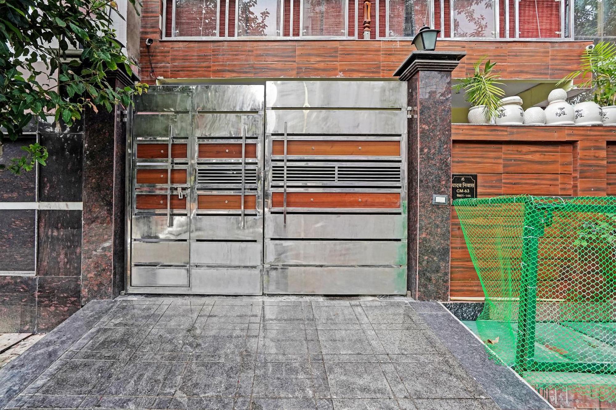 Hotel Play- Platinum Sector144 Couple Friendly Noida Exteriér fotografie