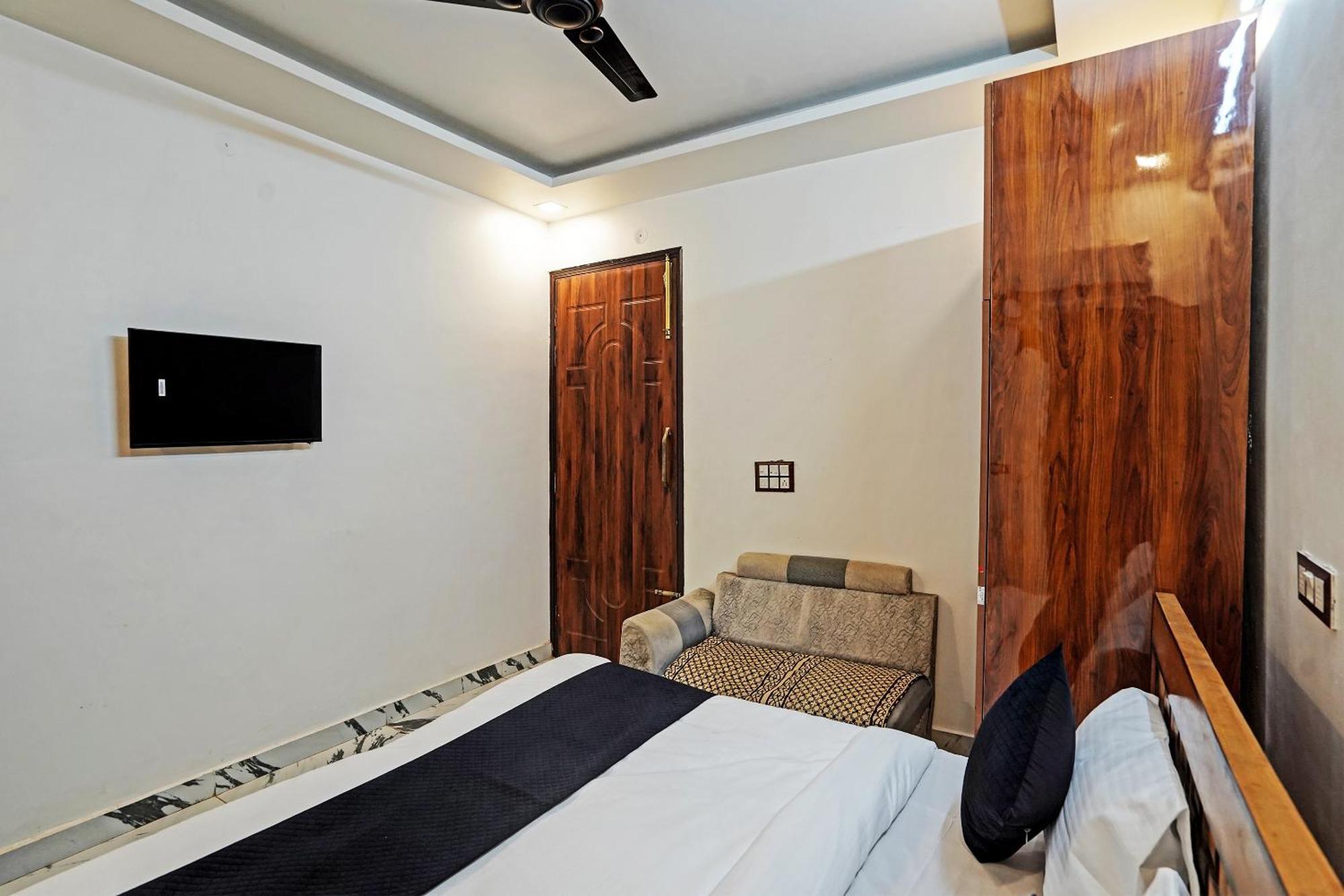 Hotel Play- Platinum Sector144 Couple Friendly Noida Exteriér fotografie