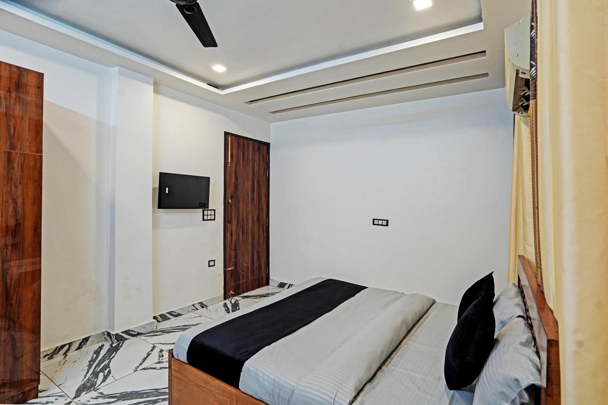 Hotel Play- Platinum Sector144 Couple Friendly Noida Exteriér fotografie