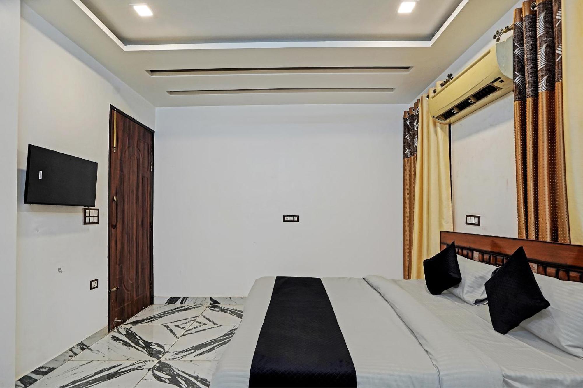Hotel Play- Platinum Sector144 Couple Friendly Noida Exteriér fotografie