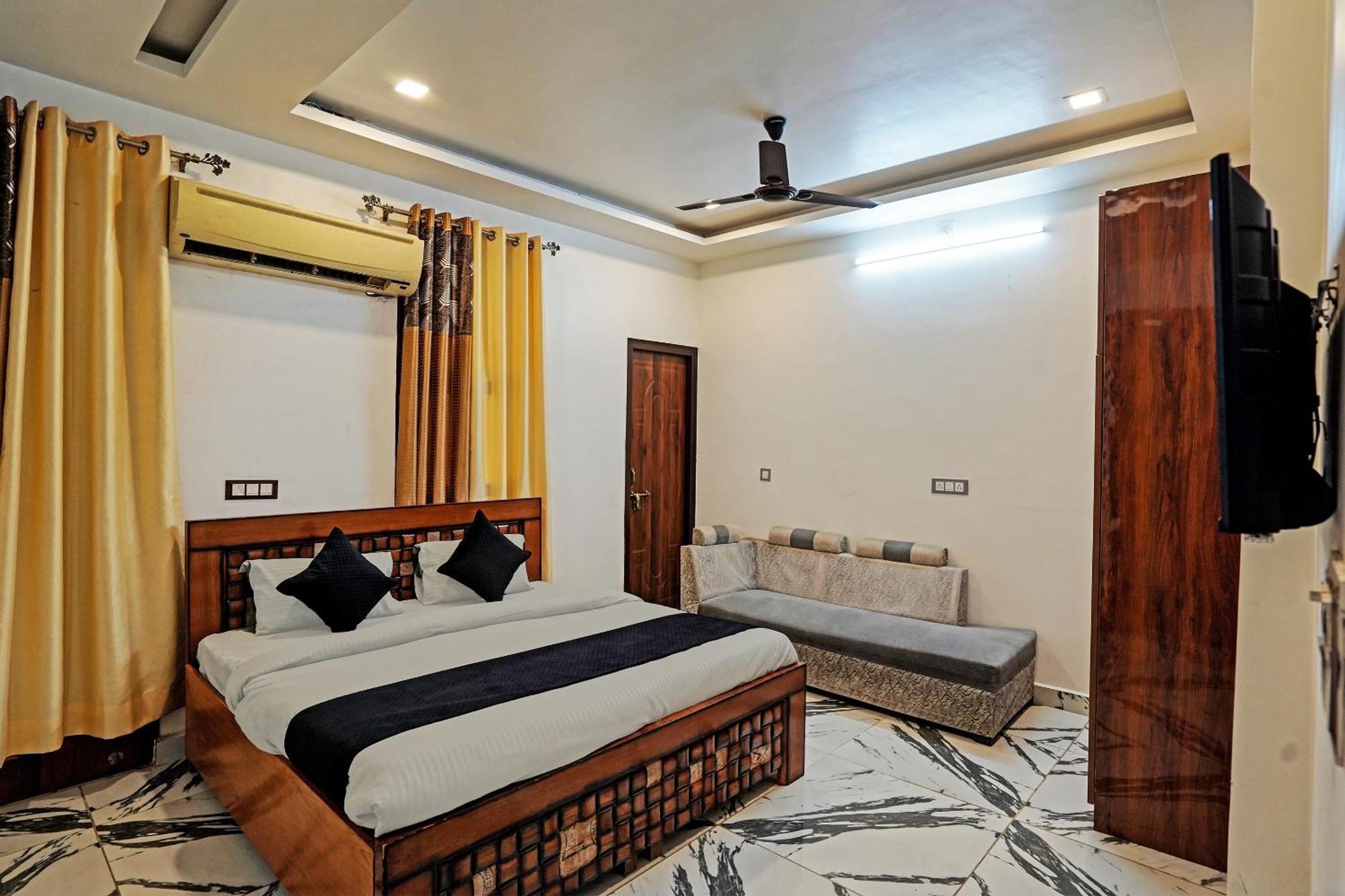 Hotel Play- Platinum Sector144 Couple Friendly Noida Exteriér fotografie