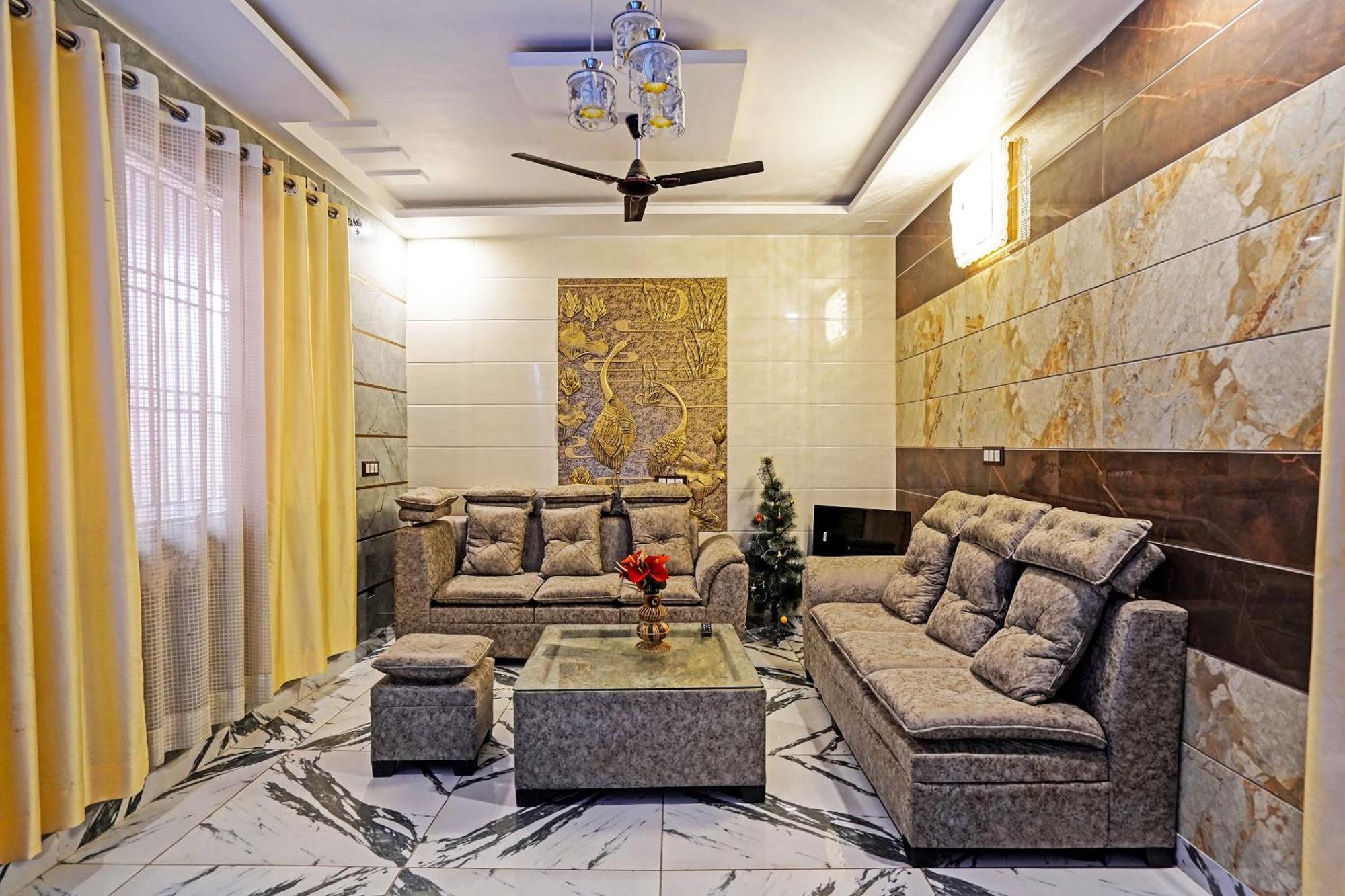 Hotel Play- Platinum Sector144 Couple Friendly Noida Exteriér fotografie